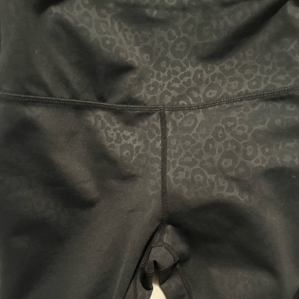 Zyia size 4 cheetah print leggings